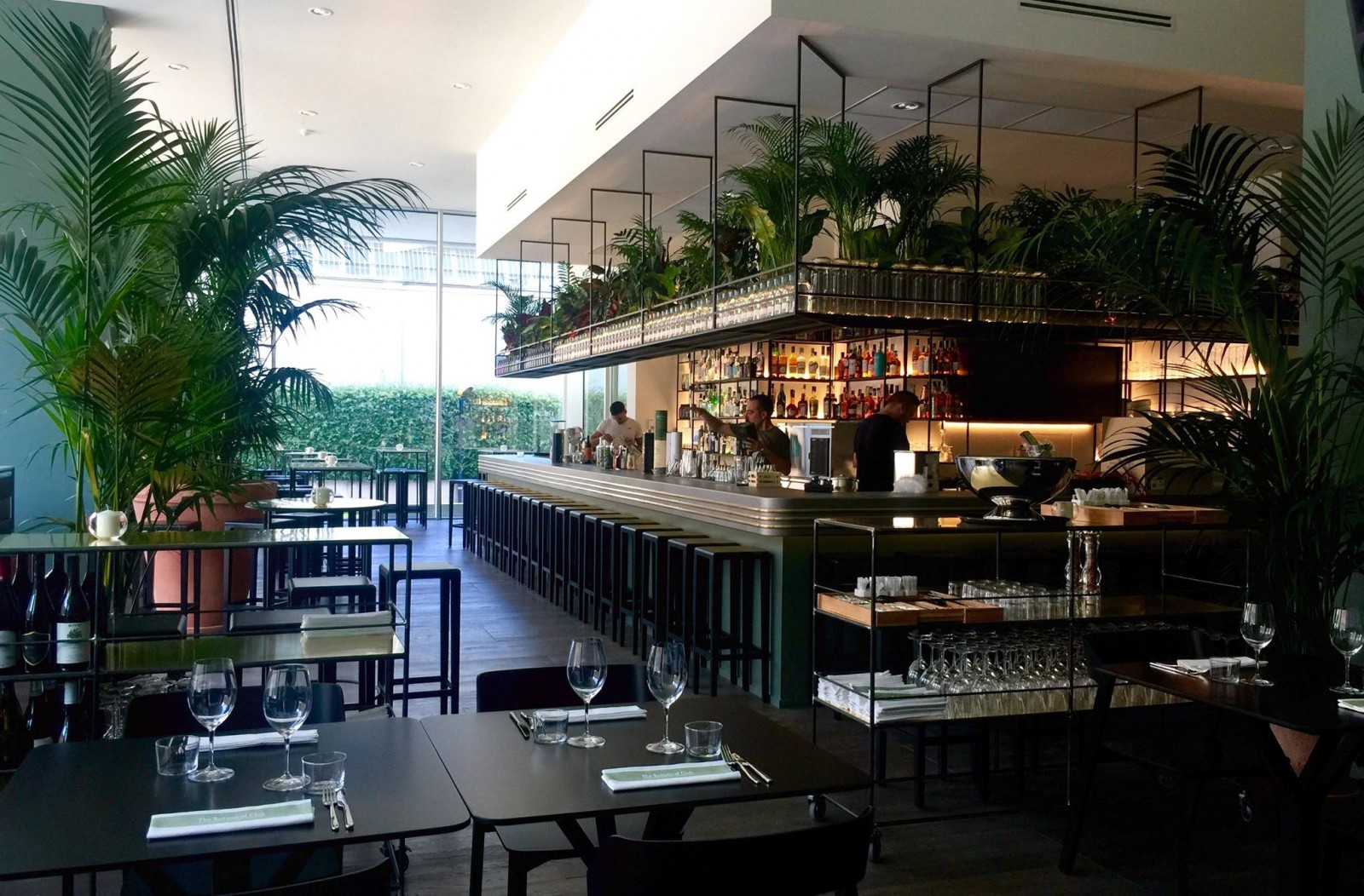 I locali dove andare sul sicuro per un aperitivo in Isola